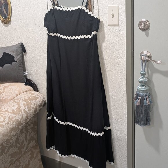 Francesca's Black/White Trim Maxi Dress - Picture 1 of 10